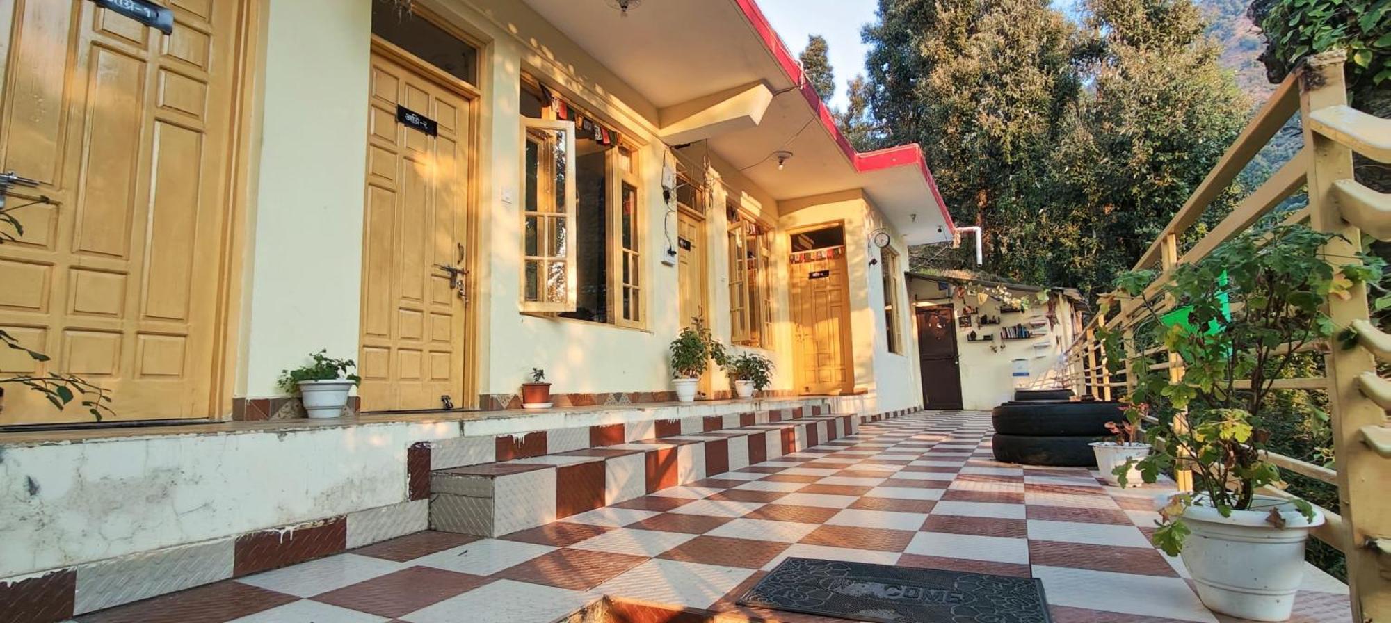 The Unmad - Dharamkot Bed and Breakfast Dharamshala Exteriör bild